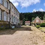 Holiday home Loue Belle Demeure Dans Grande Propriete - 16 Couchages, 8 Chambres, 320 M2 - 30 Min De Vichy *