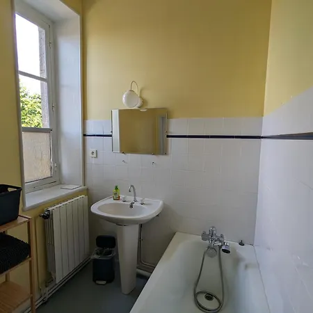 Loue Belle Demeure Dans Grande Propriété - 16 Couchages, 8 Chambres, 320 M2 - 30 Min De Vichy *