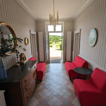 Loue Belle Demeure Dans Grande Propriete - 16 Couchages, 8 Chambres, 320 M2 - 30 Min De Vichy *