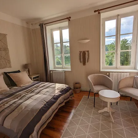 Casa vacanze Loue Belle Demeure Dans Grande Propriété - 16 Couchages, 8 Chambres, 320 M2 - 30 Min De Vichy *