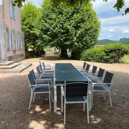 Ferienhaus Loue Belle Demeure Dans Grande Propriete - 16 Couchages, 8 Chambres, 320 M2 - 30 Min De Vichy Châtel-Montagne